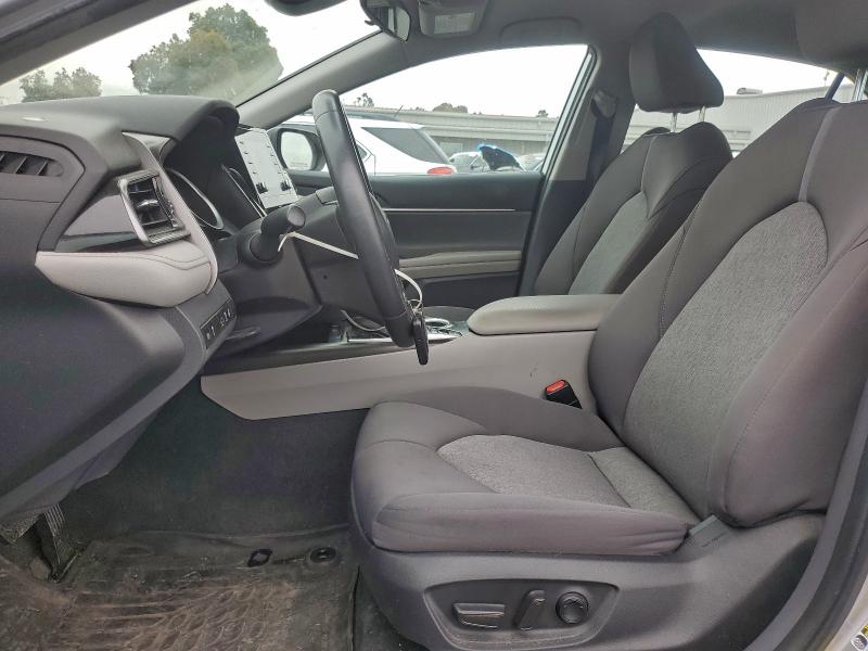 Photo 7 from auction – 2022 TOYOTA CAMRY LE with VIN 4T1C31AK3NU587297
