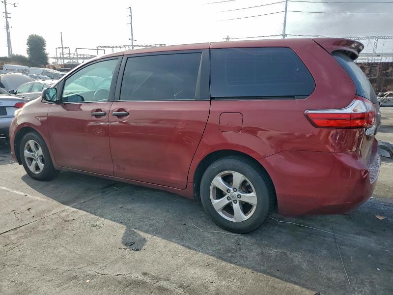 Photo 2 from auction – 2017 TOYOTA SIENNA with VIN 5TDZZ3DC8HS790000