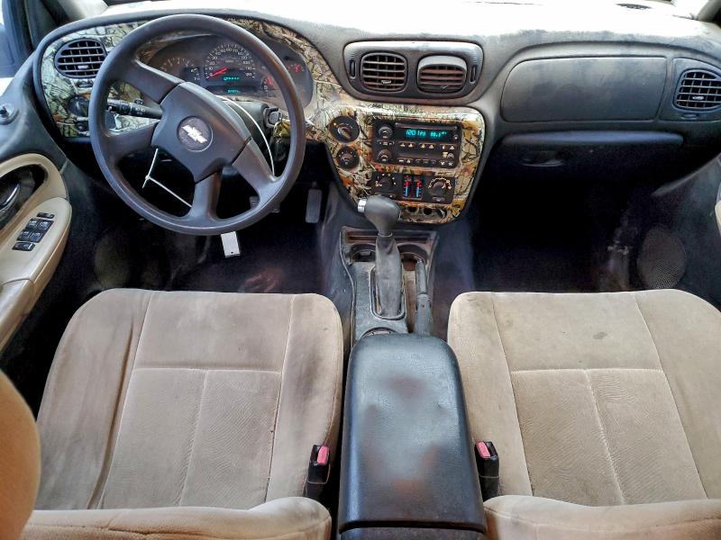 Photo 8 from auction – 2005 CHEVROLET TRAILBLAZE with VIN 1GNDT13S252286254