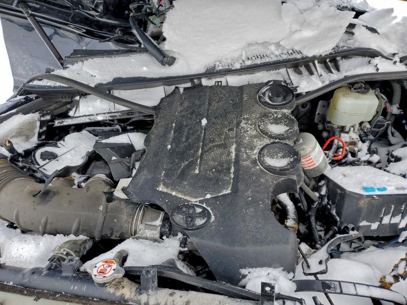 Photo 12 from auction – 2018 TOYOTA 4RUNNER SR with VIN JTEBU5JR5J5517768