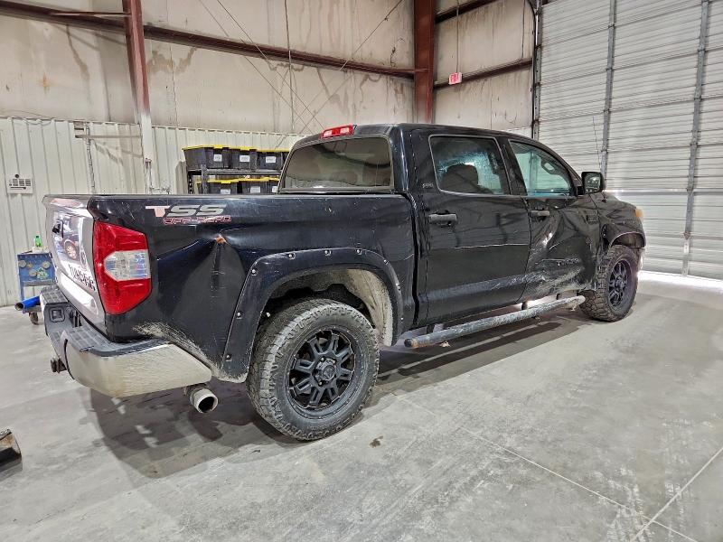 Photo 3 from auction – 2016 TOYOTA TUNDRA CRE with VIN 5TFDW5F11GX577344