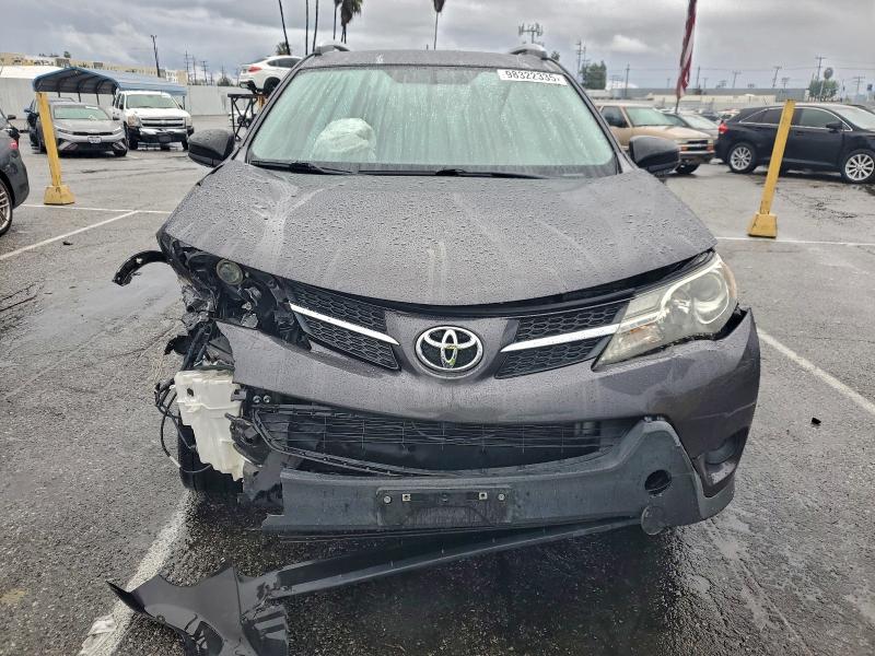 Photo 5 from auction – 2015 TOYOTA RAV4 LE with VIN JTMZFREV6FJ030587