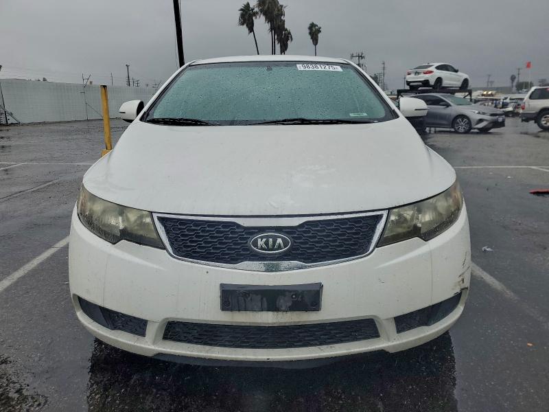 Photo 5 from auction – 2013 KIA FORTE EX with VIN KNAFU4A2XD5681313