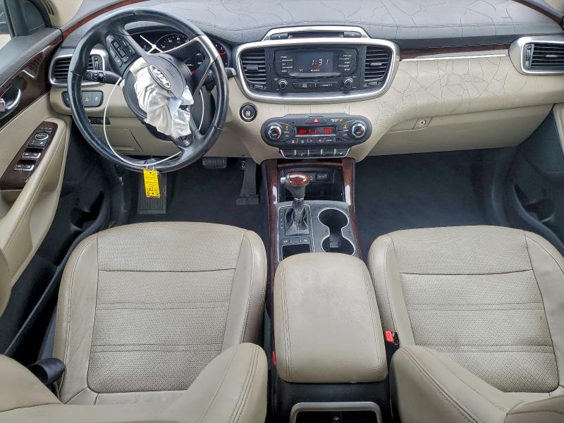 Photo 8 from auction – 2016 KIA SORENTO EX with VIN 5XYPH4A18GG126147