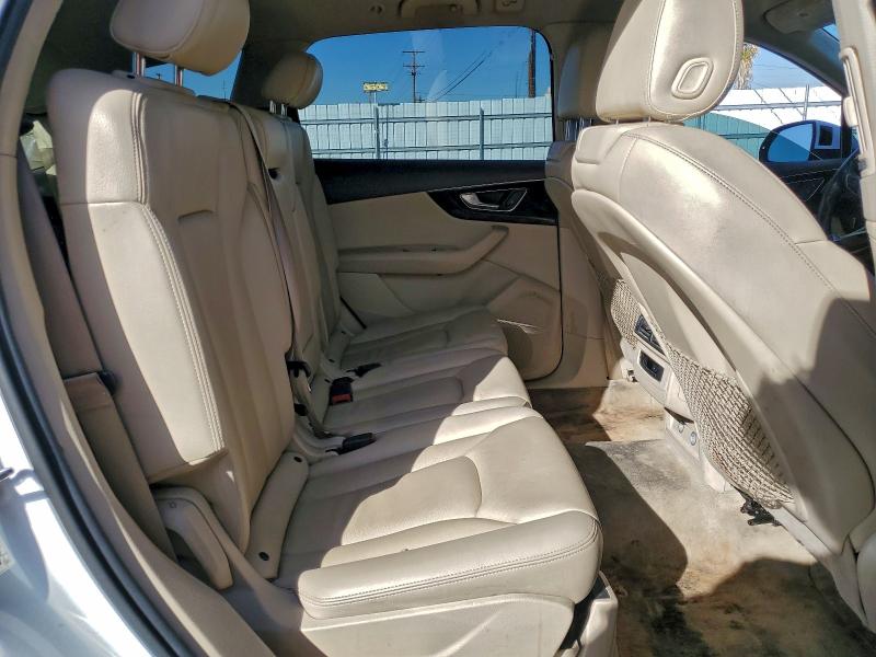 Photo 11 from auction – 2018 AUDI Q7 PREMIUM with VIN WA1LAAF75JD036162