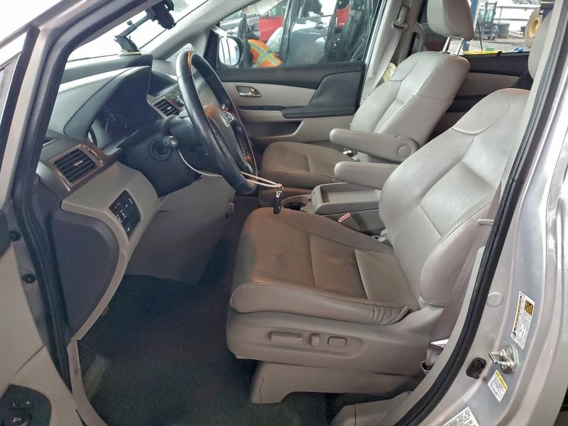 Photo 7 from auction – 2015 HONDA ODDESEY with VIN 5FNRL5H63FB089075