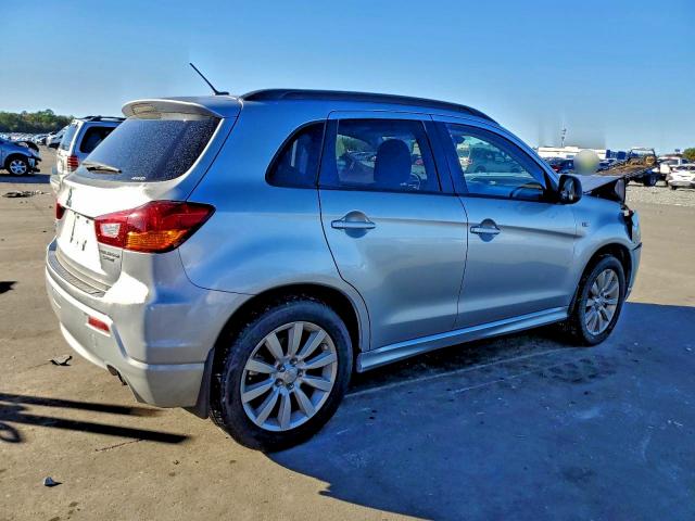 Photo 3 from auction – 2011 MITSUBISHI OUTLANDER with VIN JA4AR4AU3BZ014390