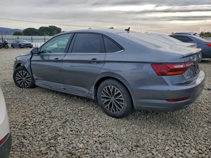 Photo 2 from auction – 2019 VOLKSWAGEN JETTA with VIN 3VWEB7BU4KM200935