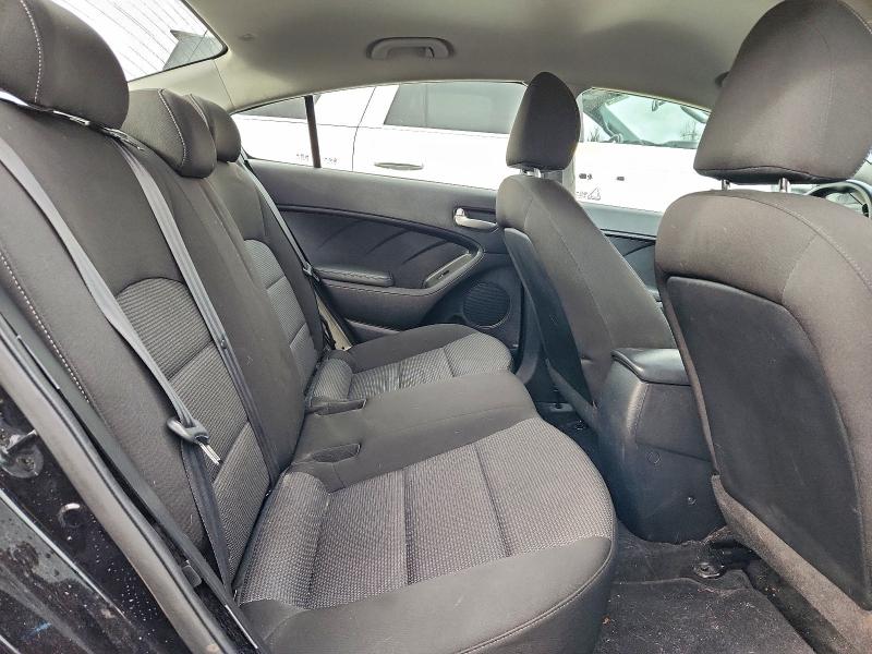 Photo 10 from auction – 2017 KIA FORTE LX with VIN 3KPFK4A77HE160015