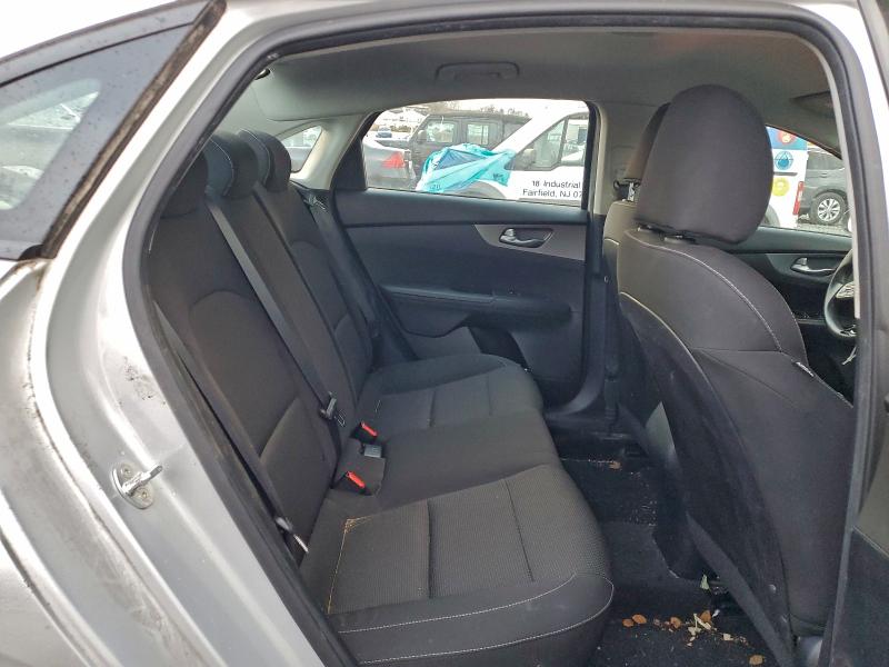Photo 10 from auction – 2019 KIA FORTE FE with VIN 3KPF24ADXKE080057