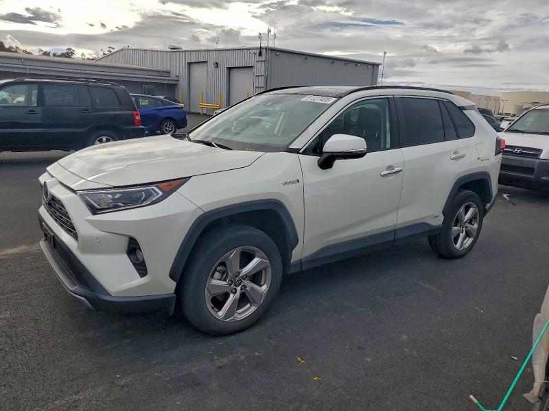 TOYOTA RAV4 LIMIT 2021 with VIN 4T3D6RFV3MU052358 - Photo from auction