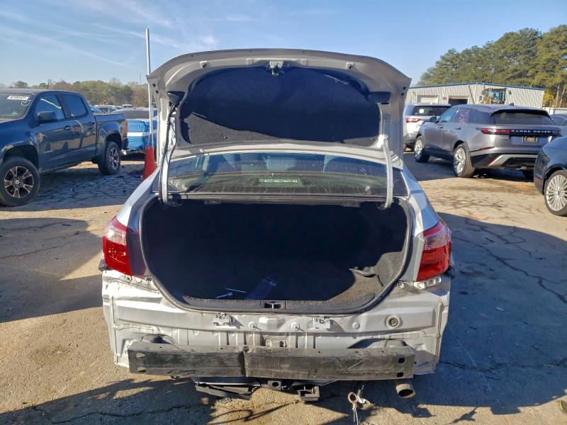 Photo 6 from auction – 2018 TOYOTA COROLLA L with VIN 2T1BURHEXJC069142