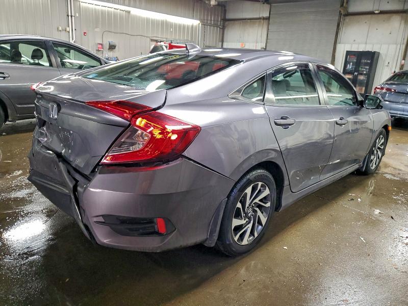 Photo 3 from auction – 2017 HONDA CIVIC EX with VIN 19XFC2F76HE079551