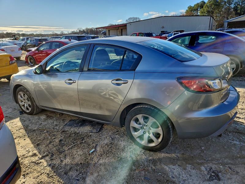 Photo 2 from auction – 2010 MAZDA 3 I with VIN JM1BL1SF0A1265875