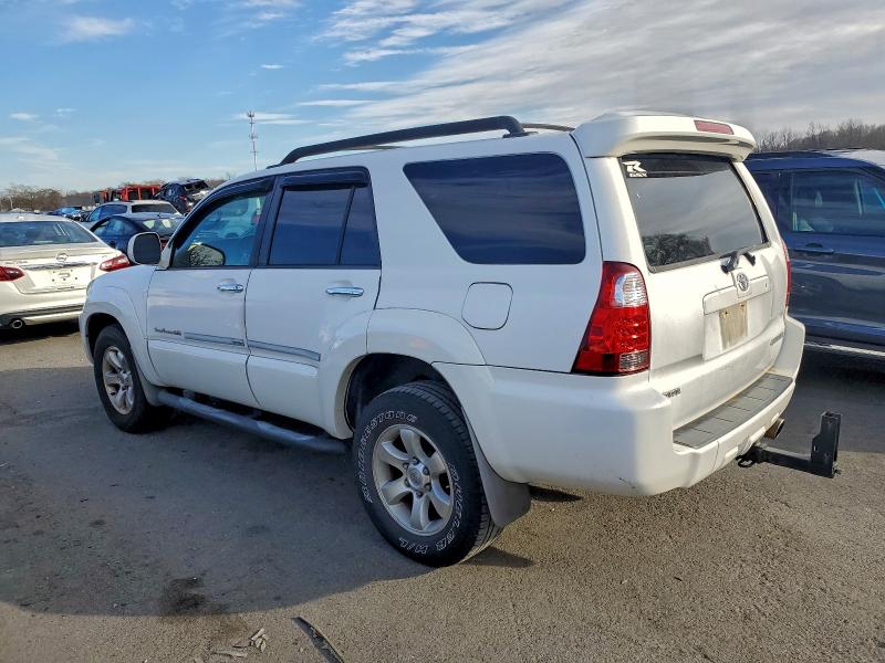 Photo 2 from auction – 2007 TOYOTA 4RUNNER SR with VIN JTEBU14R078102062