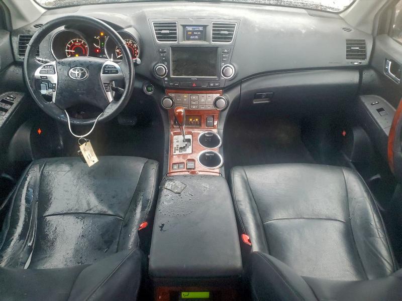 Photo 8 from auction – 2012 TOYOTA HIGHLANDER with VIN 5TDDK3EH9CS174016
