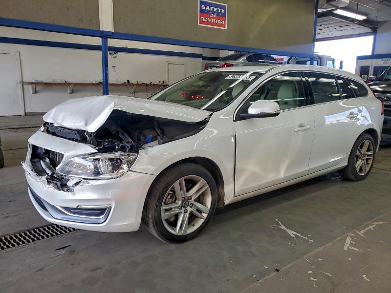 VOLVO V60 PREMIE 2015 with VIN YV1612SC2F1209392 - Photo from auction