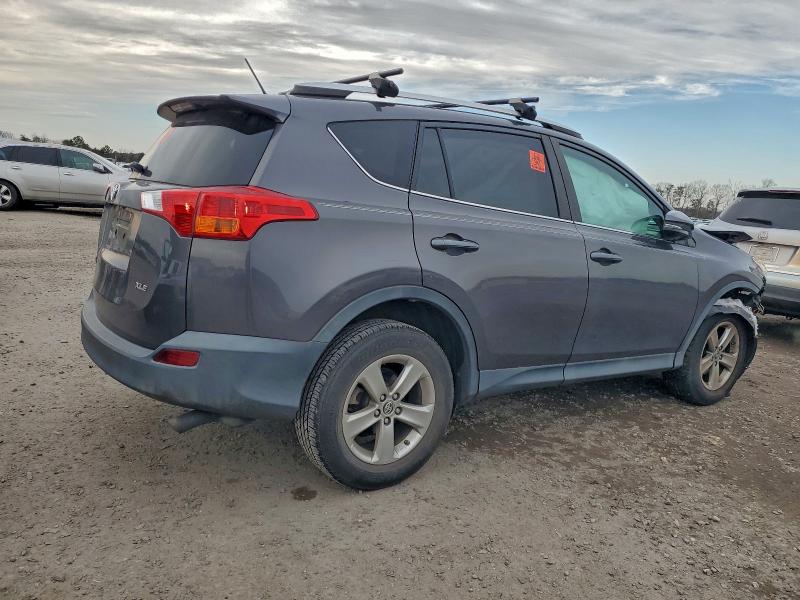 Photo 3 from auction – 2015 TOYOTA RAV4 XLE with VIN 2T3WFREV3FW202532