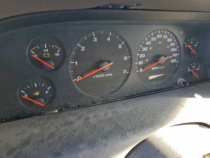 Photo 9 from auction – 2000 JEEP GRAND CHER with VIN 1J4GW58N2YC193220