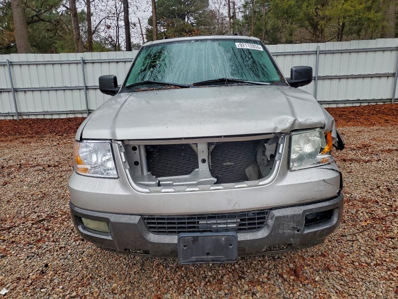 Photo 5 from auction – 2005 FORD EXPEDITION with VIN 1FMPU15525LA37095