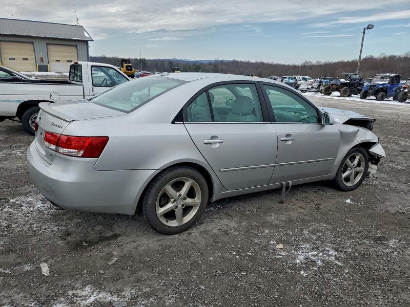 Photo 3 from auction – 2008 HYUNDAI SONATA SE with VIN 5NPEU46F88H350858