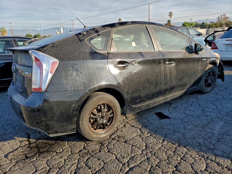 Photo 3 from auction – 2015 TOYOTA PRIUS with VIN JTDKN3DU0F0436896