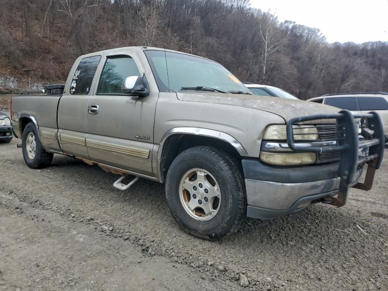 Photo 4 from auction – 2001 CHEVROLET SILVERADO with VIN 1GCEK19T01E204403