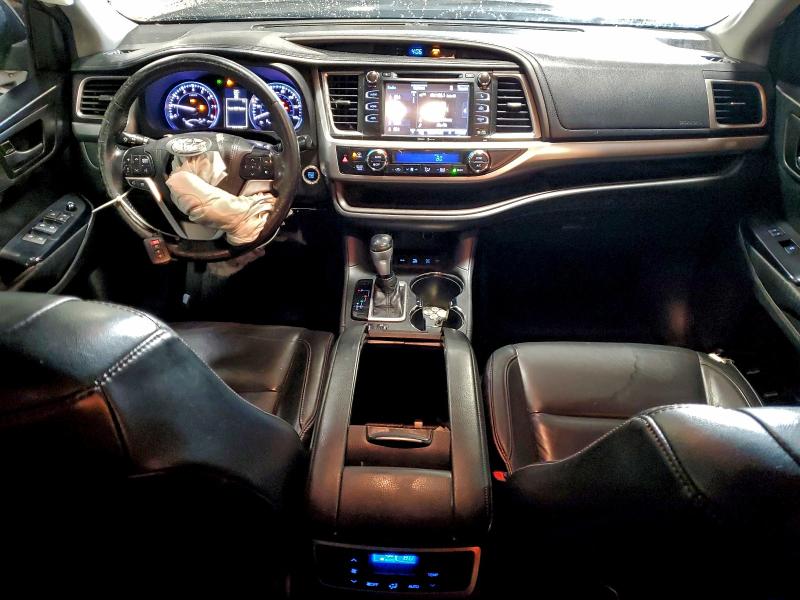 Photo 8 from auction – 2015 TOYOTA HIGHLANDER with VIN 5TDJKRFHXFS175006