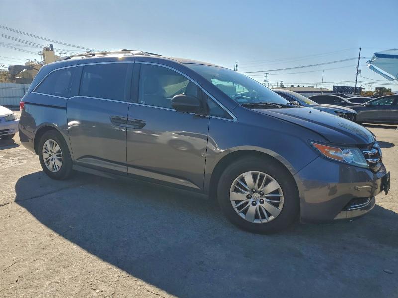 Photo 4 from auction – 2015 HONDA ODYSSEY LX with VIN 5FNRL5H21FB106940