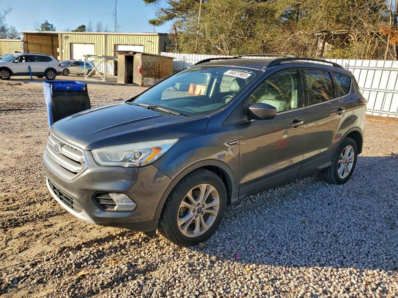 FORD ESCAPE SE 2017 with VIN 1FMCU0GD3HUD24439 - Photo from auction