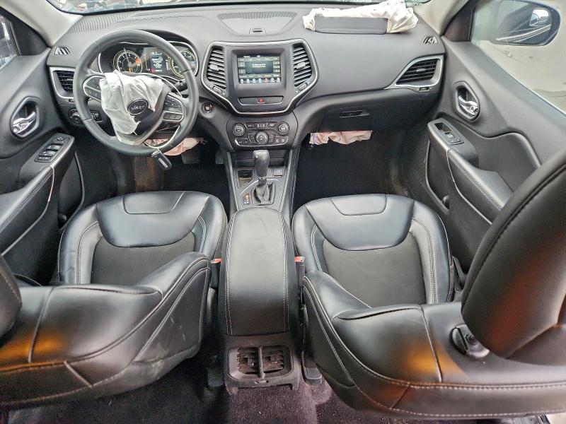 Photo 8 from auction – 2019 JEEP CHEROKEE L with VIN 1C4PJLLB0KD132715
