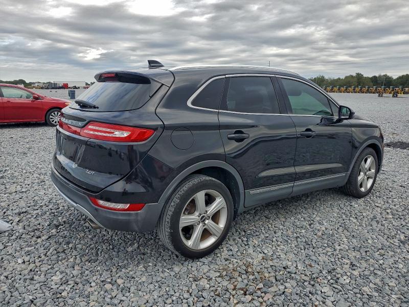 Photo 3 from auction – 2018 LINCOLN MKC PREMIE with VIN 5LMCJ1C98JUL00947