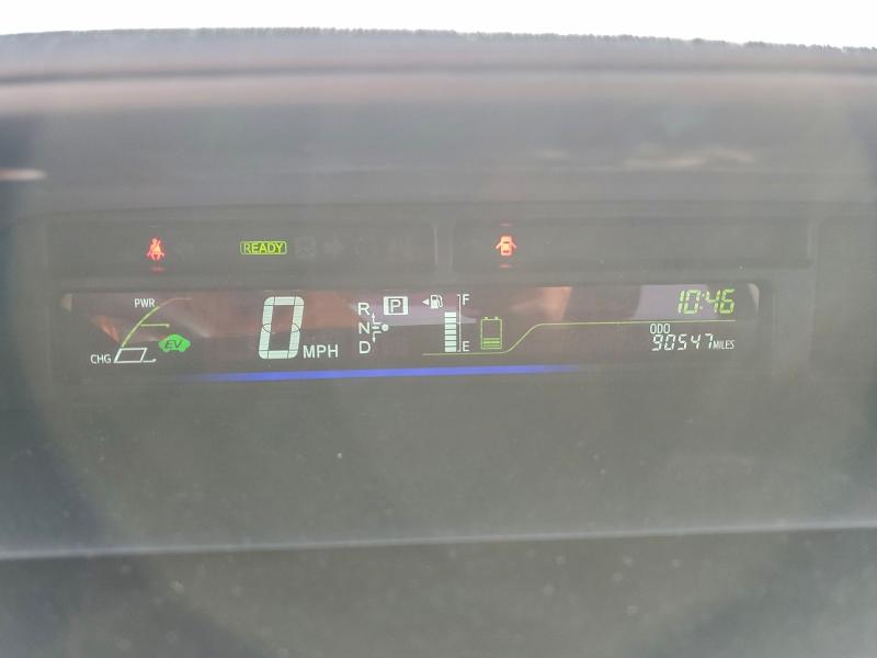 Photo 9 from auction – 2014 TOYOTA PRIUS V with VIN JTDZN3EU8E3331498