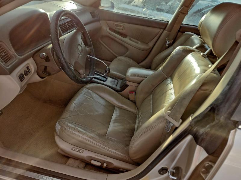 Photo 7 from auction – 2000 LEXUS ES 300 with VIN JT8BF28G4Y0239971
