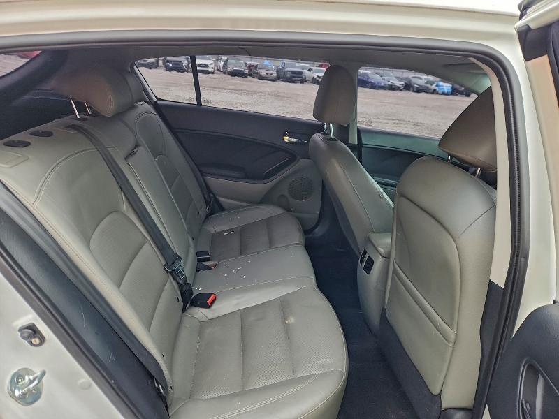 Photo 10 from auction – 2014 KIA FORTE EX with VIN KNAFX5A88E5205970