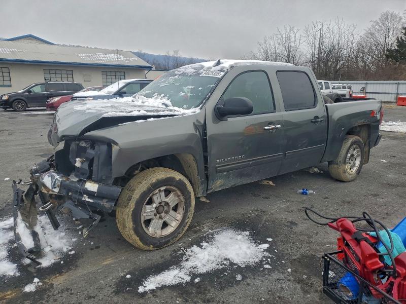 CHEVROLET SILVERADO 2011 with VIN 1GCPKSE31BF146771 - Photo from auction