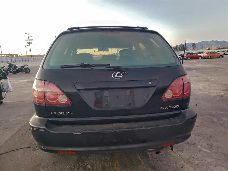 Photo 6 from auction – 1999 LEXUS RX with VIN JT6GF10U0X0017307