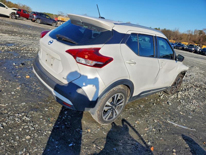 Photo 3 from auction – 2020 NISSAN KICKS SR with VIN 3N1CP5DV2LL511716