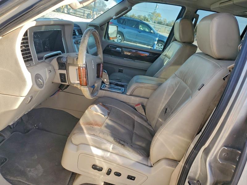 Photo 7 from auction – 2008 LINCOLN NAVIGATOR with VIN 5LMFU27568LJ21825