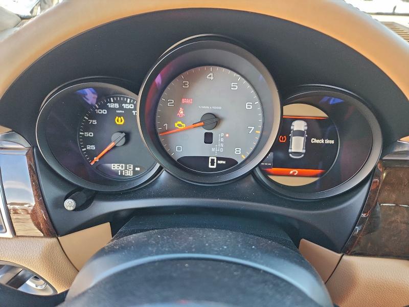 Photo 9 from auction – 2016 PORSCHE MACAN S with VIN WP1AB2A53GLB56321