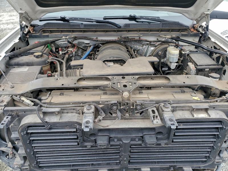Photo 11 from auction – 2018 CHEVROLET SILVERADO with VIN 3GCUKREC2JG210275