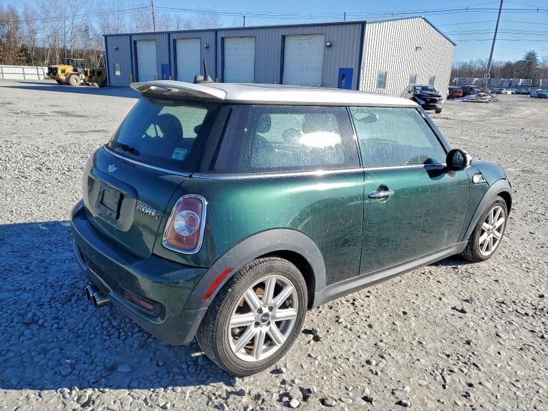 Photo 3 from auction – 2011 MINI COOPER S with VIN WMWSV3C54BTY14508