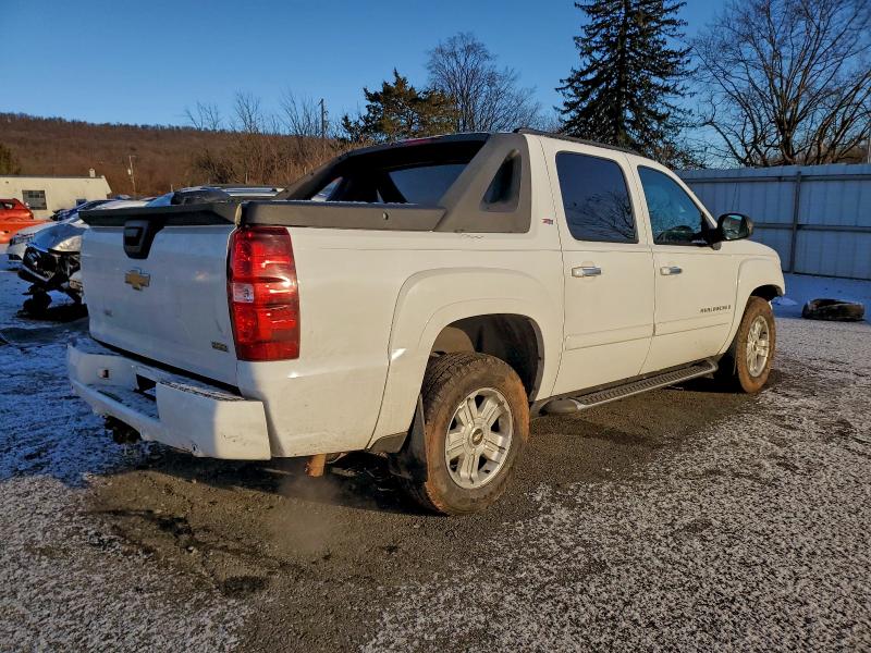 Photo 3 from auction – 2008 CHEVROLET AVALANCHE with VIN 3GNFK12378G144211