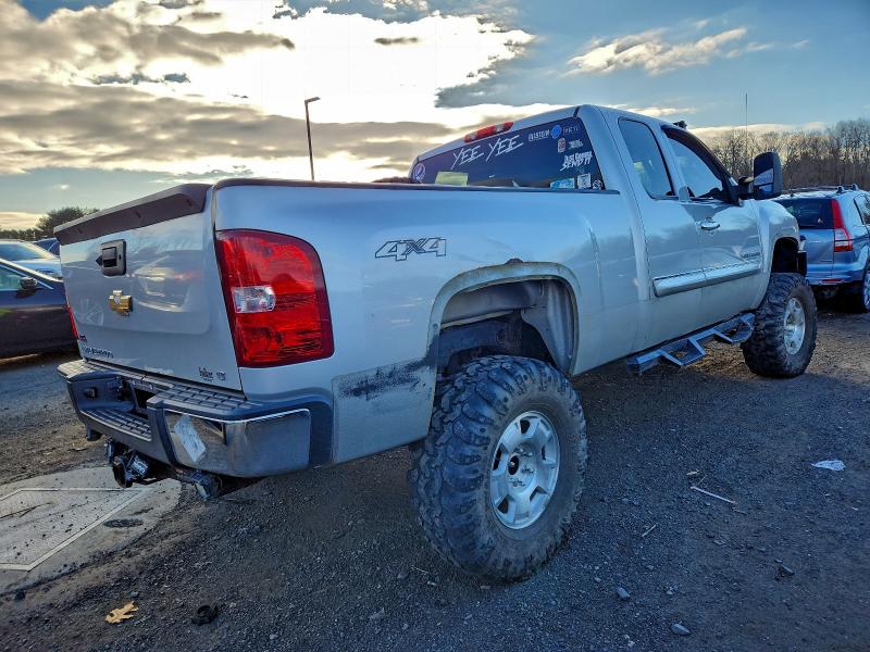 Photo 3 from auction – 2012 CHEVROLET SILVERADO with VIN 1GCRKSE7XCZ232950