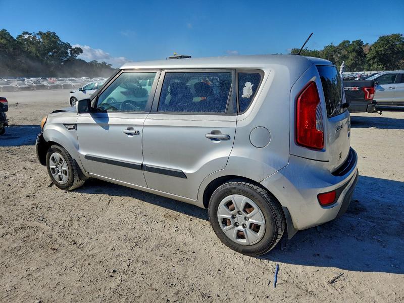 Photo 2 from auction – 2012 KIA SOUL with VIN KNDJT2A56C7356563