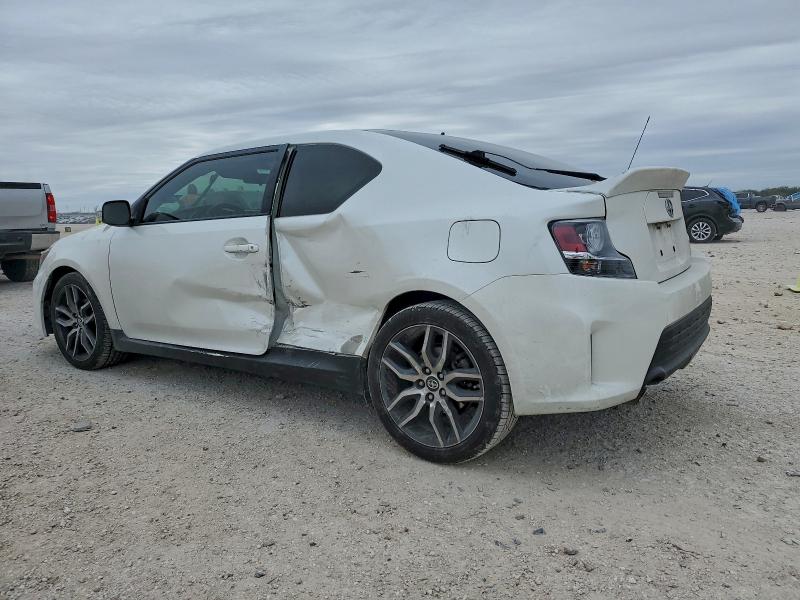 Photo 2 from auction – 2016 TOYOTA SCION TC with VIN JTKJF5C7XGJ021671