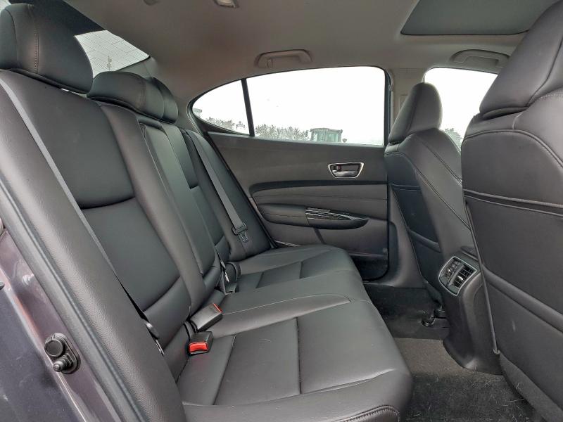 Photo 10 from auction – 2018 ACURA TLX with VIN 19UUB2F32JA010096