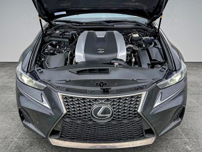 Photo 7 from auction – 2019 LEXUS IS 300 with VIN JTHC81D22K5025098