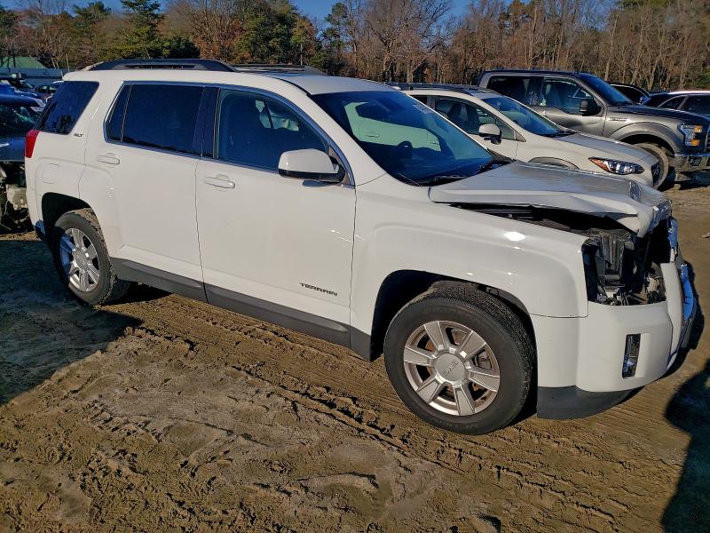 Photo 4 from auction – 2013 GMC TERRAIN SL with VIN 2GKFLVEK2D6350952