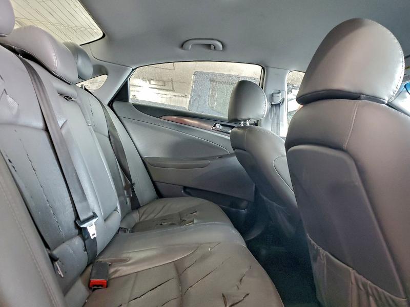 Photo 10 from auction – 2015 HYUNDAI SONATA HYB with VIN KMHEC4A46FA130773